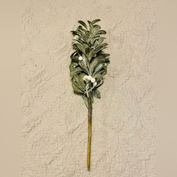 *Ice Kissed Mistletoe Pick - Picture 5 of 6